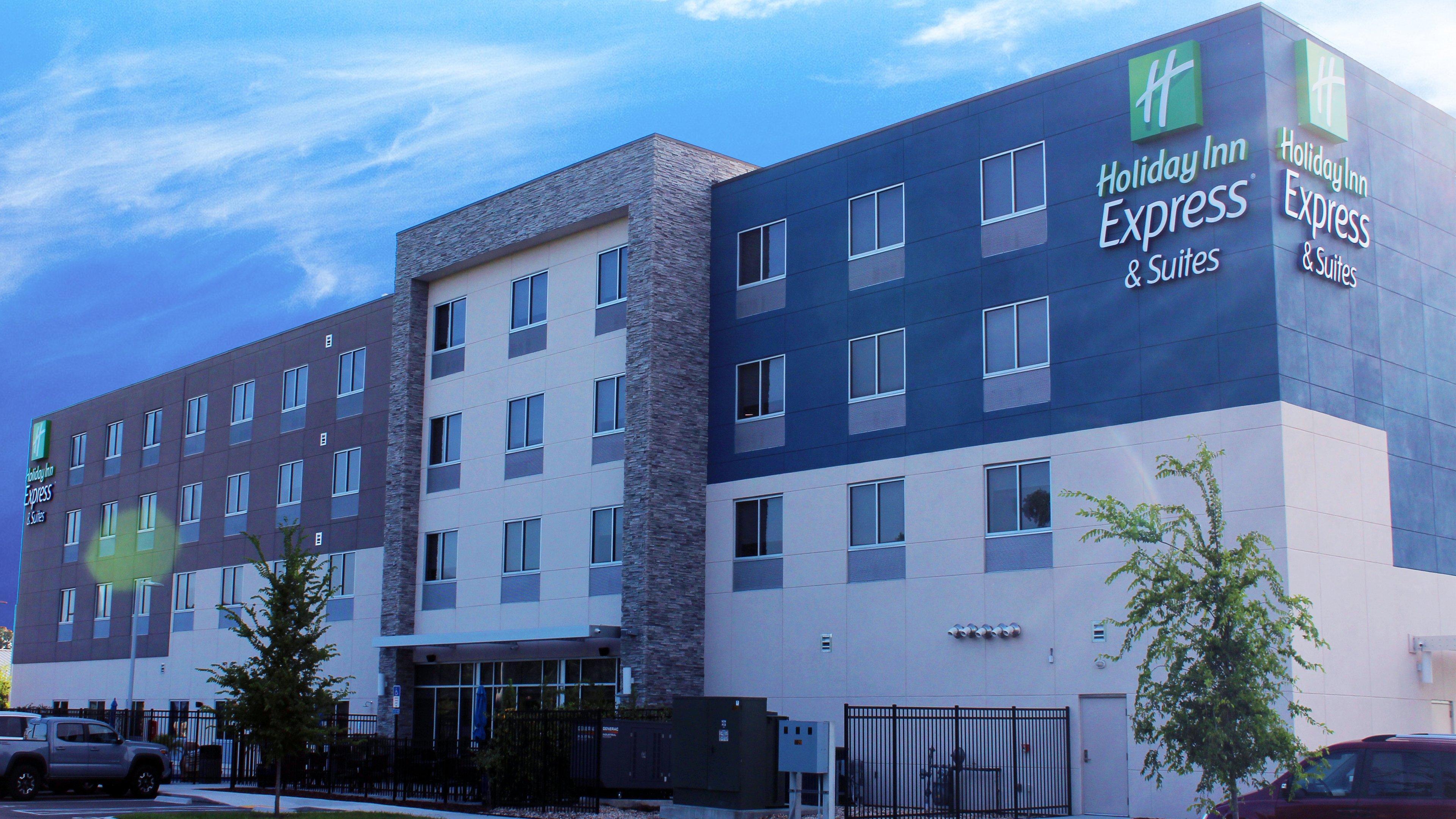 Holiday Inn Express & Suites - Jacksonville W - I295 And I10 By Ihg Esterno foto